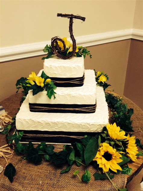 A traditional southern wedding won't be complete unless you've got cake pulls. Squared, Country style wedding cake. (With images ...