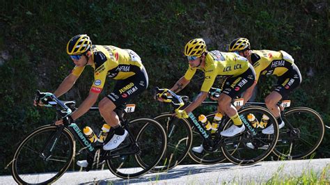 Le départ du tour est super difficile, juge. Tour de France : Un directeur sportif de l'équipe Jumbo-Visma exclu pour "intimidation et injures"