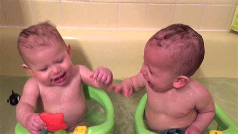 Twin Babies Laughing In The Bath Youtube