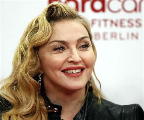 Madonna Biography Childhood Life Achievements And Timeline