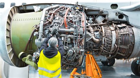 Aviation Mechanic Shortage Means Well Paying Jobs Up For Grabs