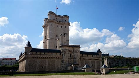 The Castle Château of Vincennes : Eastern Paris | Visions of Travel