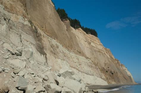Pacific Ocean Coastal Scenes Beaches Rocks Cliffs Stock Photos Free