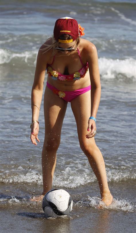 Maria Fowler Bikini Photo Shoot In Antigua Celebrity Wiki Onceleb Wiki