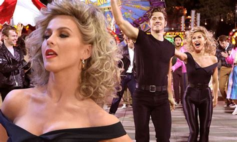 Julianne Houghs Sexy Sandy Leads Grease Live To Five Star Reviews