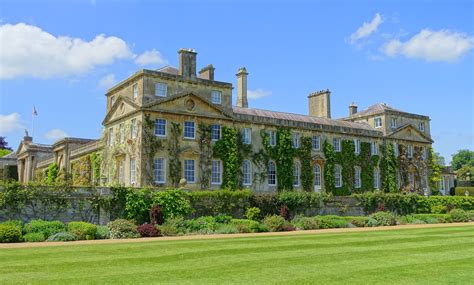 Visit Bowood House Home To The Marquis Of Lansdowne In 2000 Acres