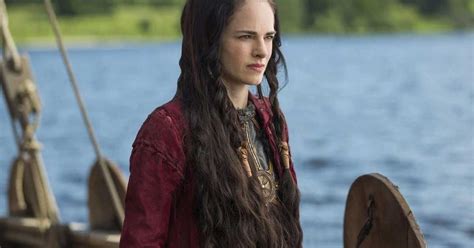 Vikings En Netflix Qué Pasó Con La Escena De Sexo Entre Ragnar Y Kwenthrith