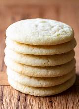 Super soft sugar cookie recipe with a delicate vanilla flavor and texture. Best Sugar Cookie Recipe (VIDEO) - A Spicy Perspecve