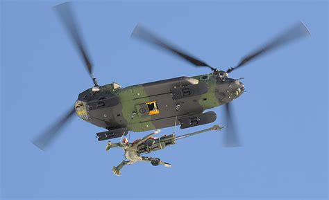 Military Helicopters Boeing Ch 47 Chinook Artillery Helicopter