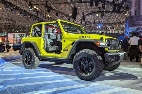Jeep Wrangler Gets Big Upgrades Full Floating Axle Power Seats