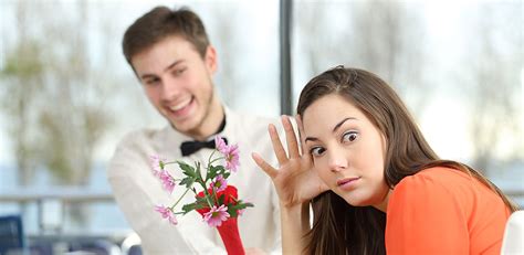 6 Cheesy Ways To Ask A Girl Out You Dont Want To Repeat