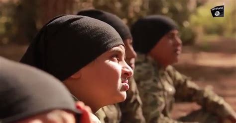Why Isis Are Now Using Small Children In Their Execution Videos Metro