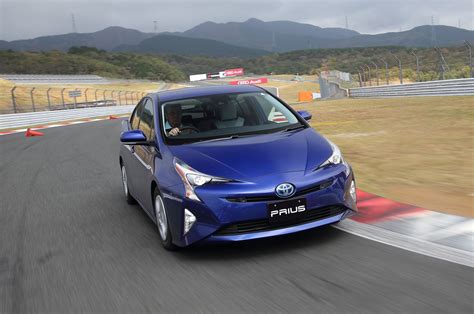 Driving The 2016 Toyota Prius On Fuji Speedway In Japan