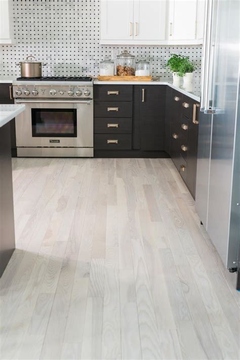 Hgtv Dream Home 2016 Kitchen Wood Floor Kitchen Kitchen Flooring