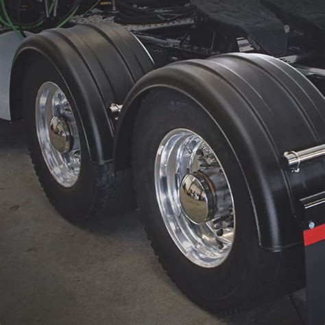 Minimizer 2220 Series Black Poly Super Single Truck Fenders For 225