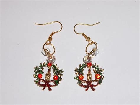 Vintage Christmas Wreath Gold Tone Dangle Earrings Dangle Earrings