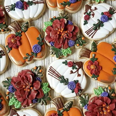 Fun And Detailed Fall Themed Cookies Cookiedecorating