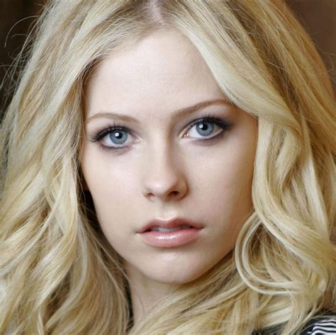 Avril Lavigne Midiorama
