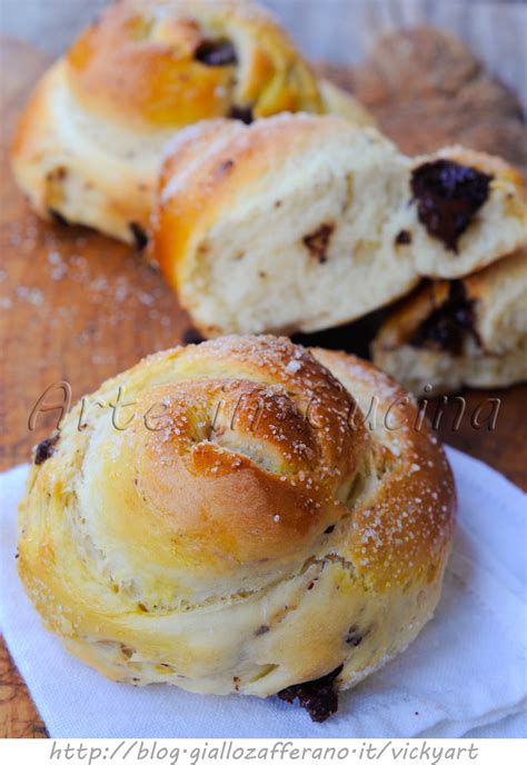 brioche alla ricotta e cioccolato ricetta colazione