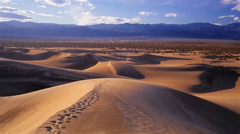Sand Dunes Towards Panamint Range Death Valley California Usa