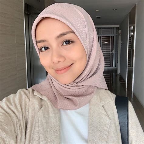 Hijabi Girl Girl Hijab Hijab Outfit Denim Fashion Hijab Fashion Hijab Teen Selfie Poses