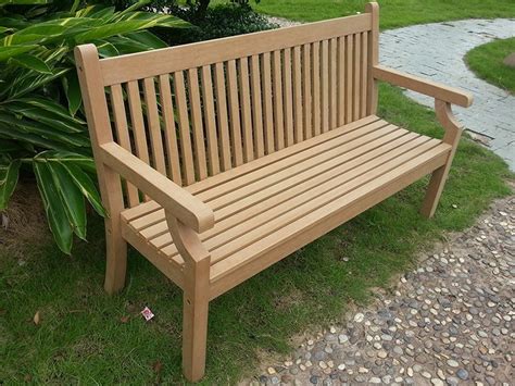 This is a super easy to build bench seat so you no longer have any excuse for not getting yourself together and start making stuff. Sandwick Winawood™ 3 Seater Bench in Teak - FREE UK Delivery