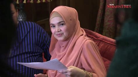 Siti Nurhaliza Is Four Months Pregnant Youtube