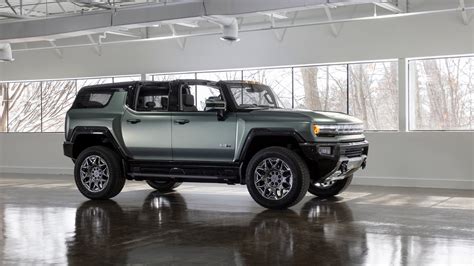 2024 Gmc Hummer Ev Suv Dimensions Features Detailed Autotraderca