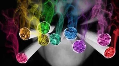 Colorful Cigarettes Effy Moom