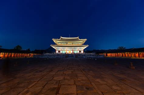 Free Photo Gyeongbokgung Palace At Night In Seoulkorea