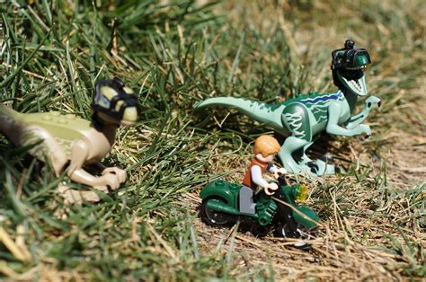 Awesome Toy Picks Lego Jurassic World Raptor Rampage Comic Vine