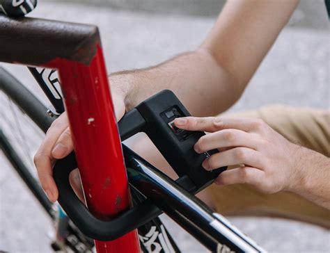 11 bicycle tech gadgets to upgrade your commute gadget flow