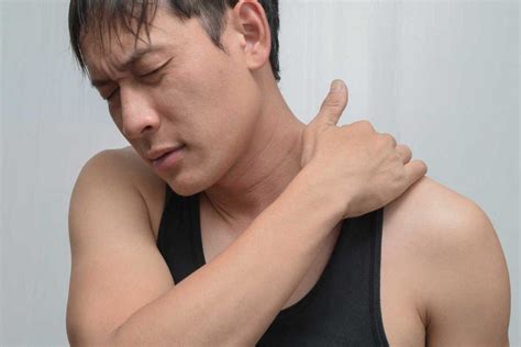 Tips mengatasi Sakit Leher Bagian Belakang | Insan Medika