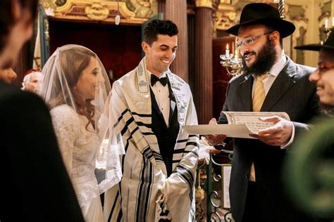 15 traditions you can see at jewish wedding