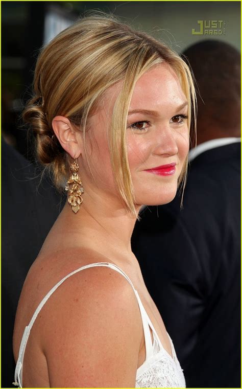 Julia Stiles Bourne Ultimatum Premiere Photo 507081 Julia Stiles Pictures Just Jared