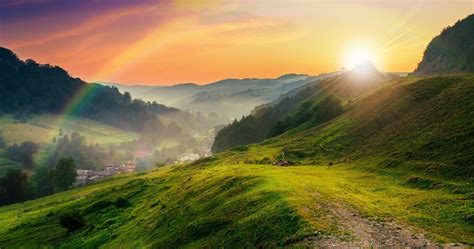 Sun Rays In Nature 4k Ultra Hd Wallpaper Mountain