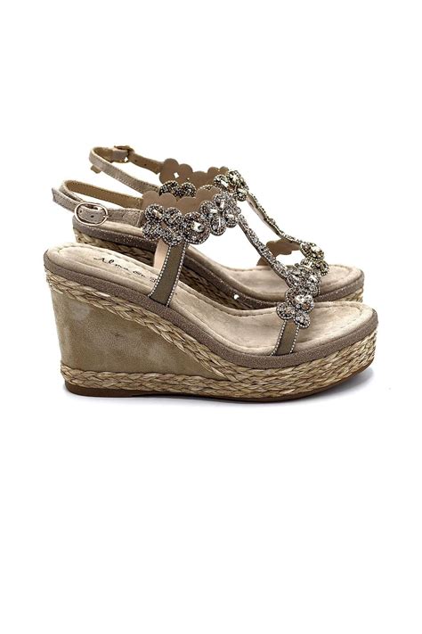 alma en pena sandale camel femmes alma zeppa 543 sandale strass multi zeppa marine much