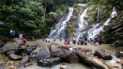 Tidak jauh dari lokasi wisata ini, juga selain berenang di arus sungai dan kolam air terjun, pengunjung juga dapat berenang di kolam buatan pengelola. 12 Air Terjun Di Johor Sesuai Bermandi-manda - Ammboi