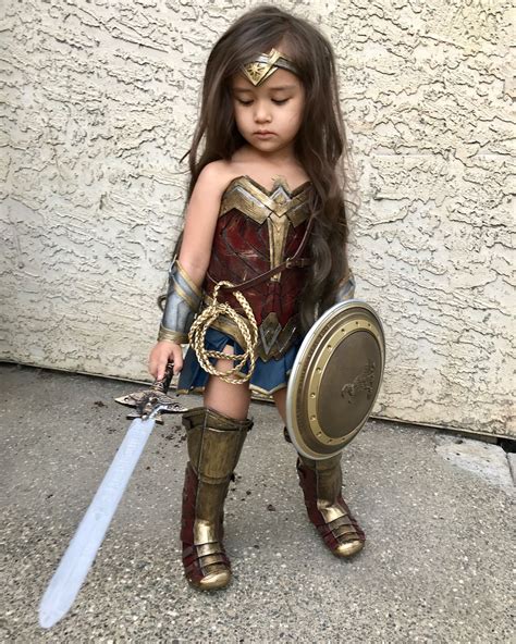 How To Make A Wonder Woman Costume For Kids