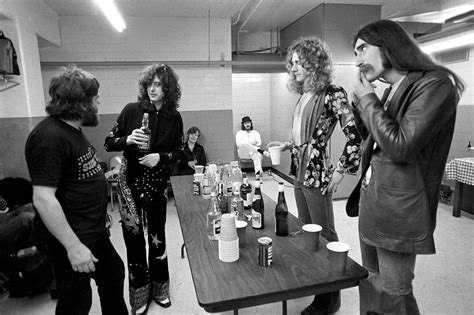 Band Backstage Led Zeppelin Zeppelin Robert Plant Led Zeppelin