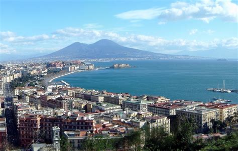 Cosa fare a Napoli a Ferragosto: idee e spunti per il 15 agosto - IoViaggio