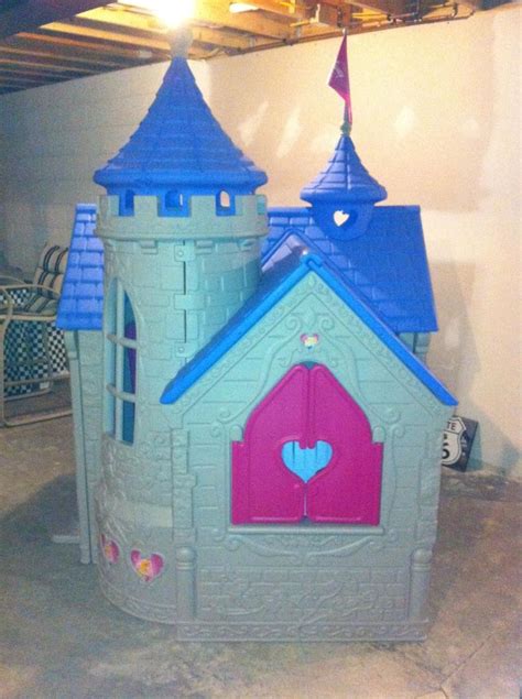 huge disney princess wonderland castle outdoor playhouse excellant condition 1720909640