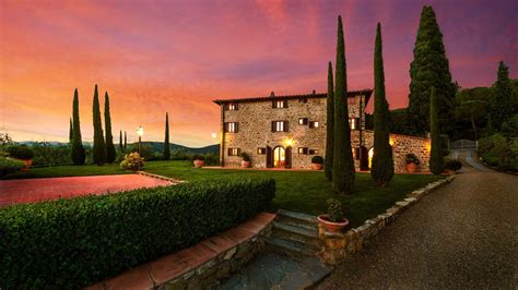 Mansion In Tuscany Italy