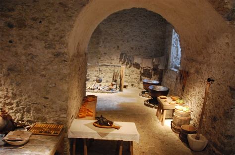 Medieval Castle Kitchen Staff Roles And Food Themedievalguide