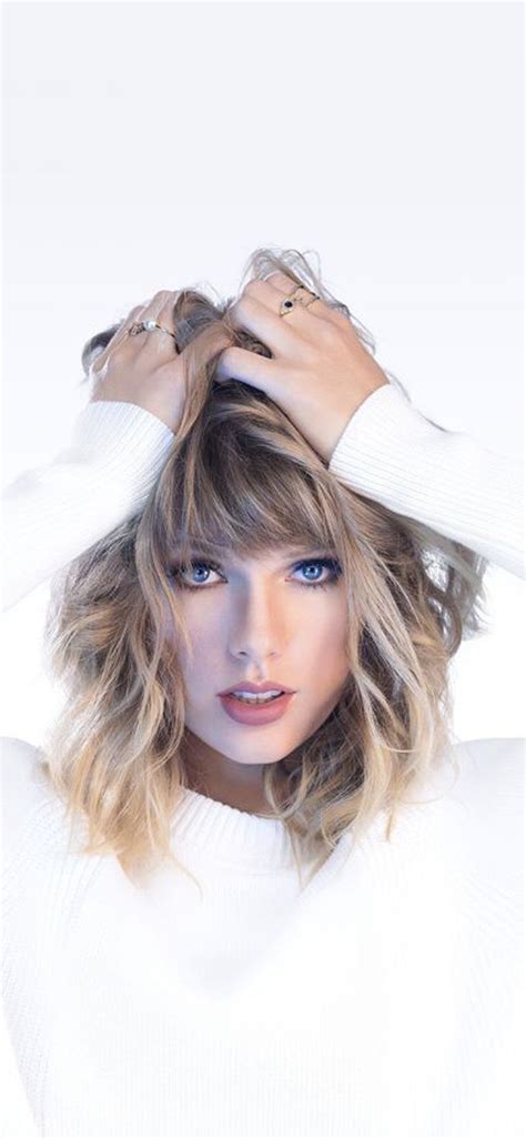 Taylor Swift Love Story Wallpaper