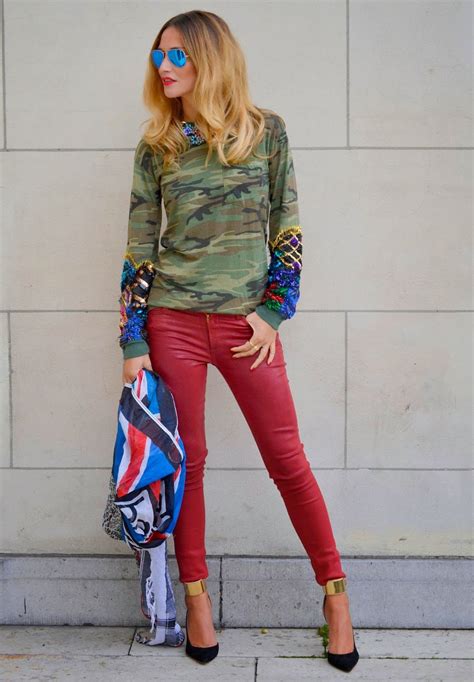 25 Fashionable Street Style Combinations For This Season All For