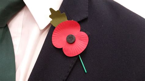 How Should You Wear Your Poppy Itv News Wales