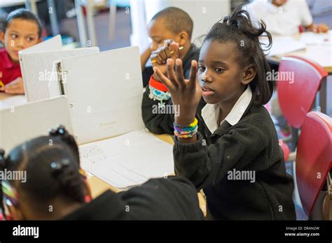 Third Grade Classroom High Resolution Stock Photography And Images Alamy