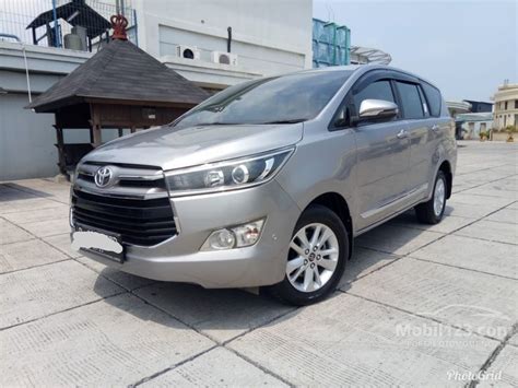 Watch latest video reviews of toyota innova to know about its interiors, exteriors, performance, mileage and more. Jual Mobil Toyota Kijang Innova 2017 V 2.4 di DKI Jakarta ...