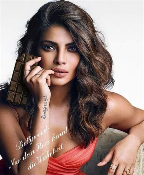 Pin By Soso Soso On BoØllywoØd Actor And Actresss Lover Priyanka